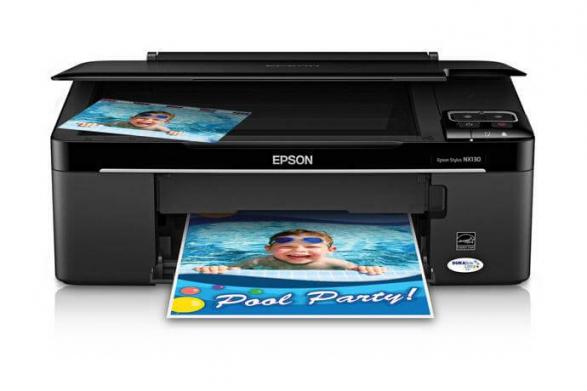 изображение МФУ Epson Stylus NX130 с ПЗК и чернилами
