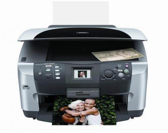 изображение МФУ Epson Stylus Photo RX600 с ПЗК и чернилами